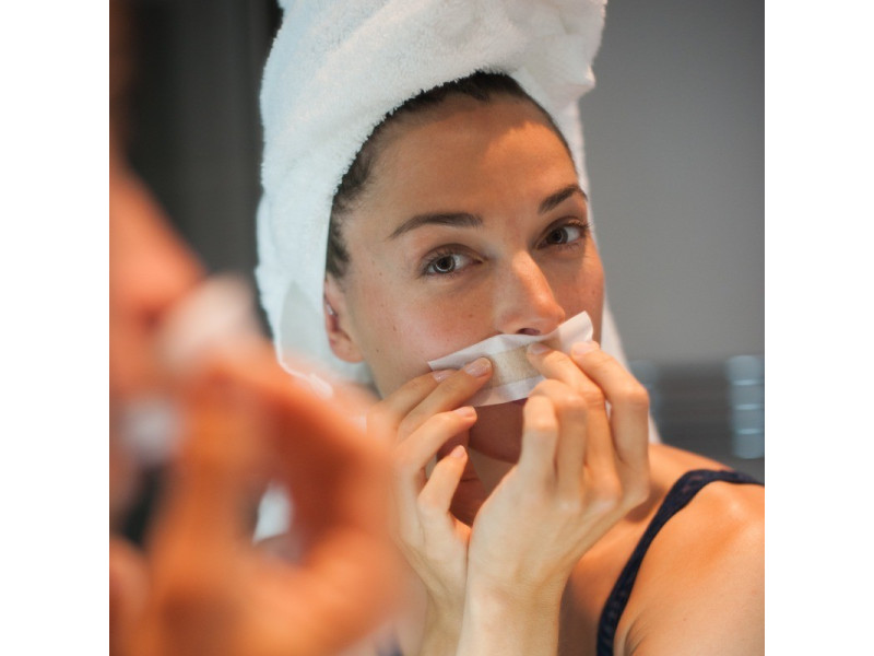 Acorelle Certified Organic Cold Wax Strips for Face x20 + 4 free