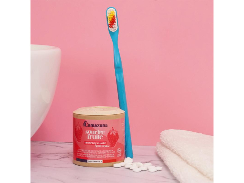 Lamazuna Toothpaste Tabs For Kids - Strawberry with fluoride - COSMOS Organic