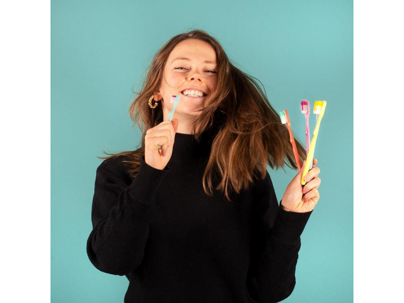 Lamazuna replaceable-head toothbrush, Medium